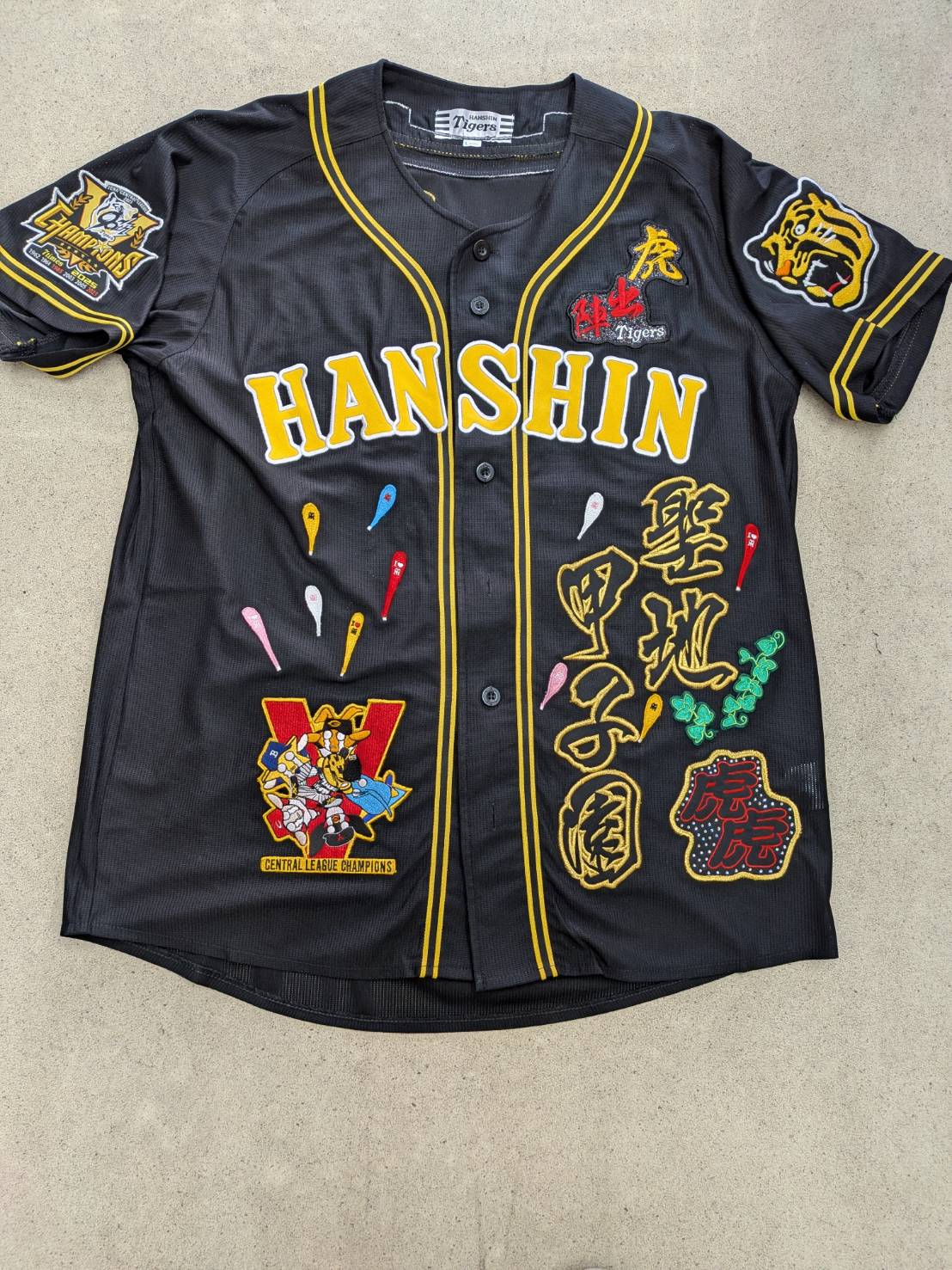 画像2:  ユニフォームLサイズ　（六甲おろし１．２．３．）　　　　　　　　　　　　　　　　　　　　　　　　　　　　　　　　